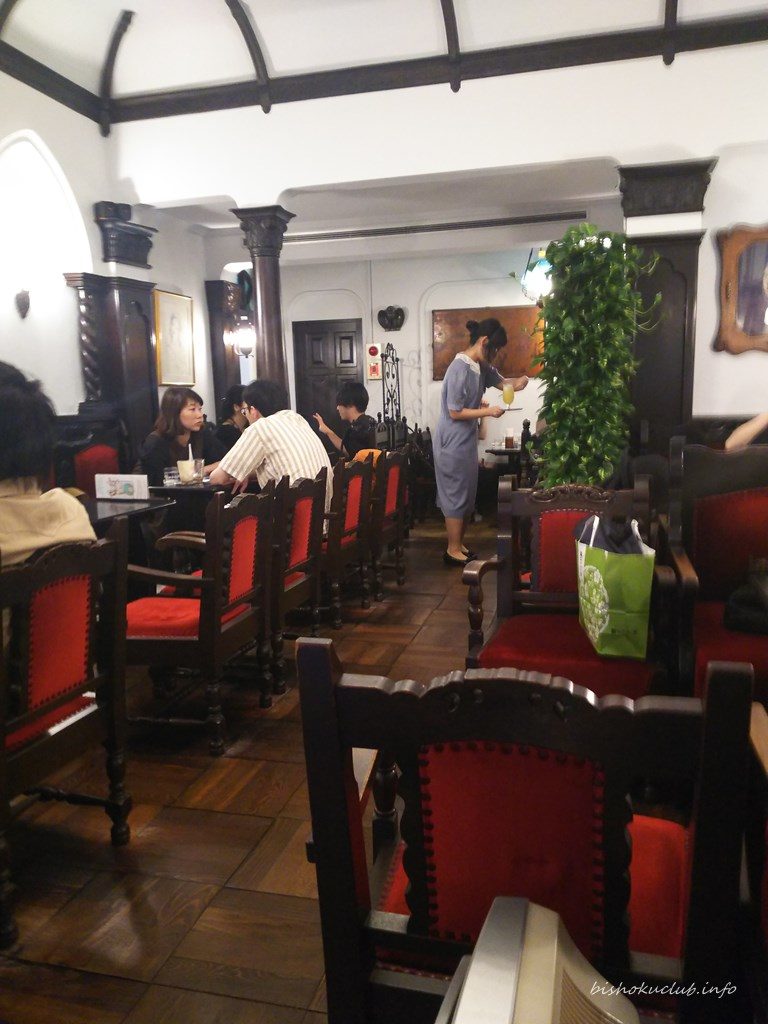 フランソアの内観