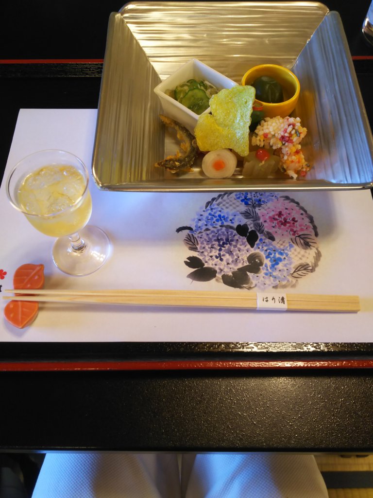 はり清の食前酒と八寸