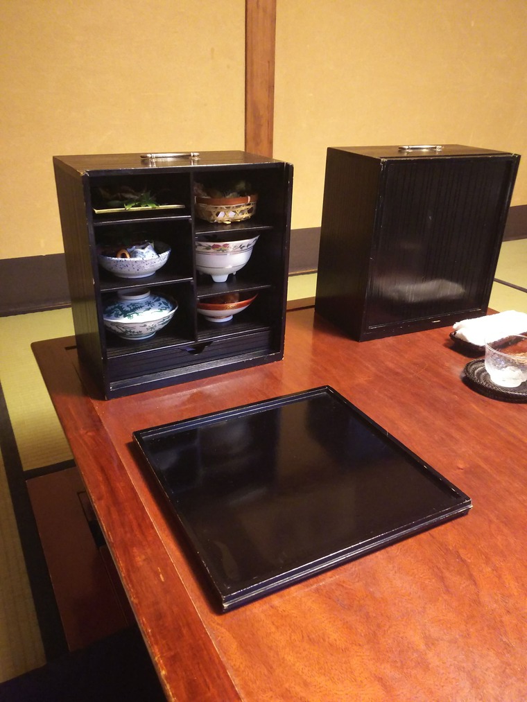今出川御膳のしつらえ