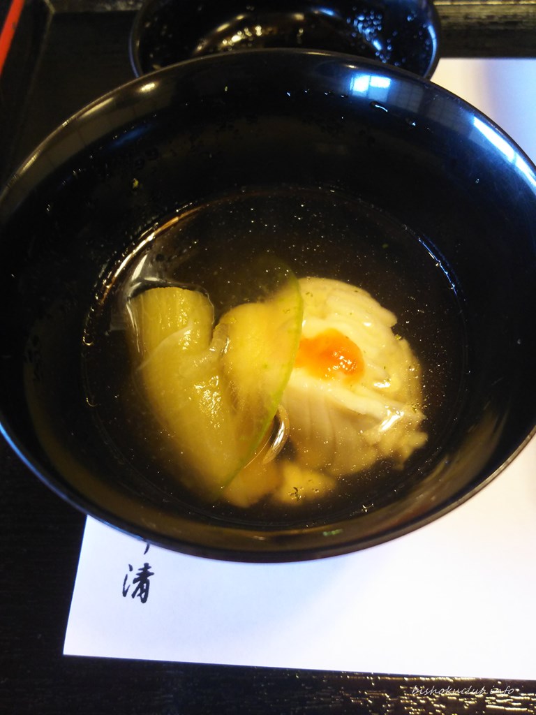 Break the inside of a simmered dish of Lyqing easily
