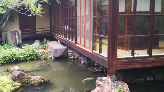 並河靖之記念館の池